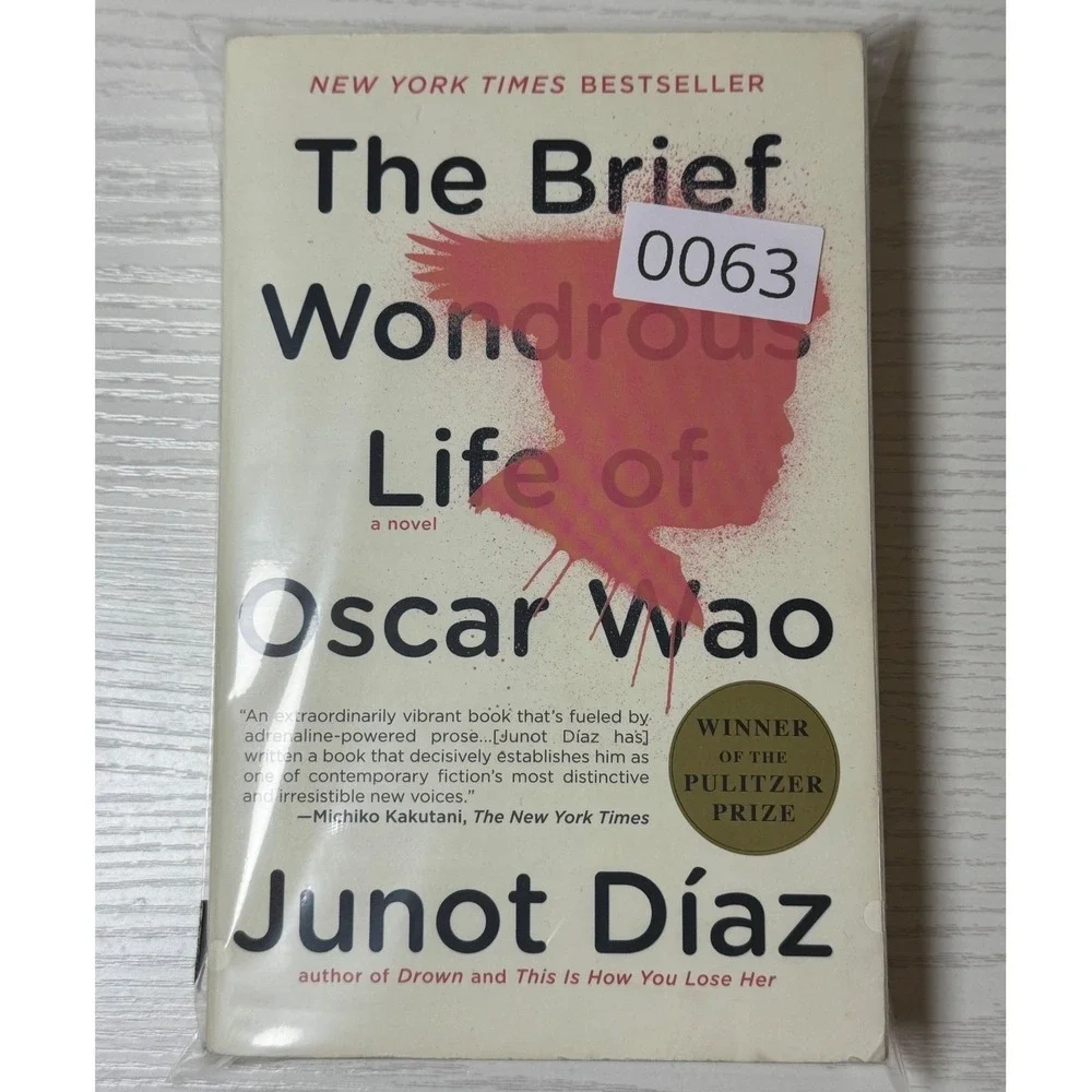 The Brief Wondrous Life of Oscar Wao by Junot Díaz - Paperback /‎ Sku0063
